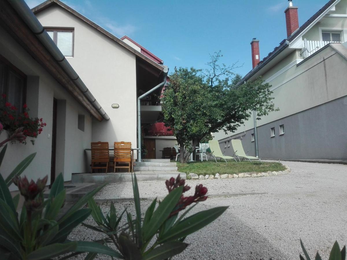 Markal Apartman Heviz Exterior photo
