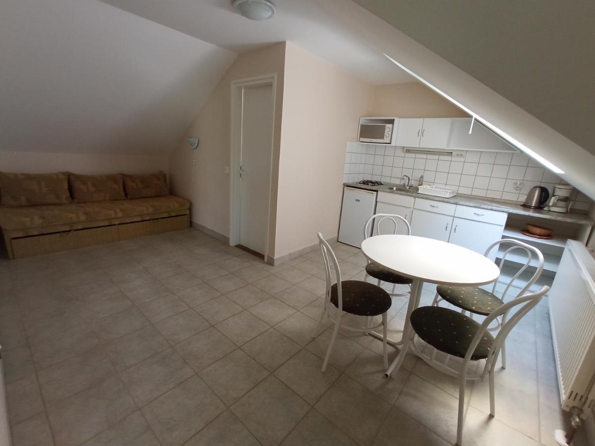 Markal Apartman Heviz Exterior photo