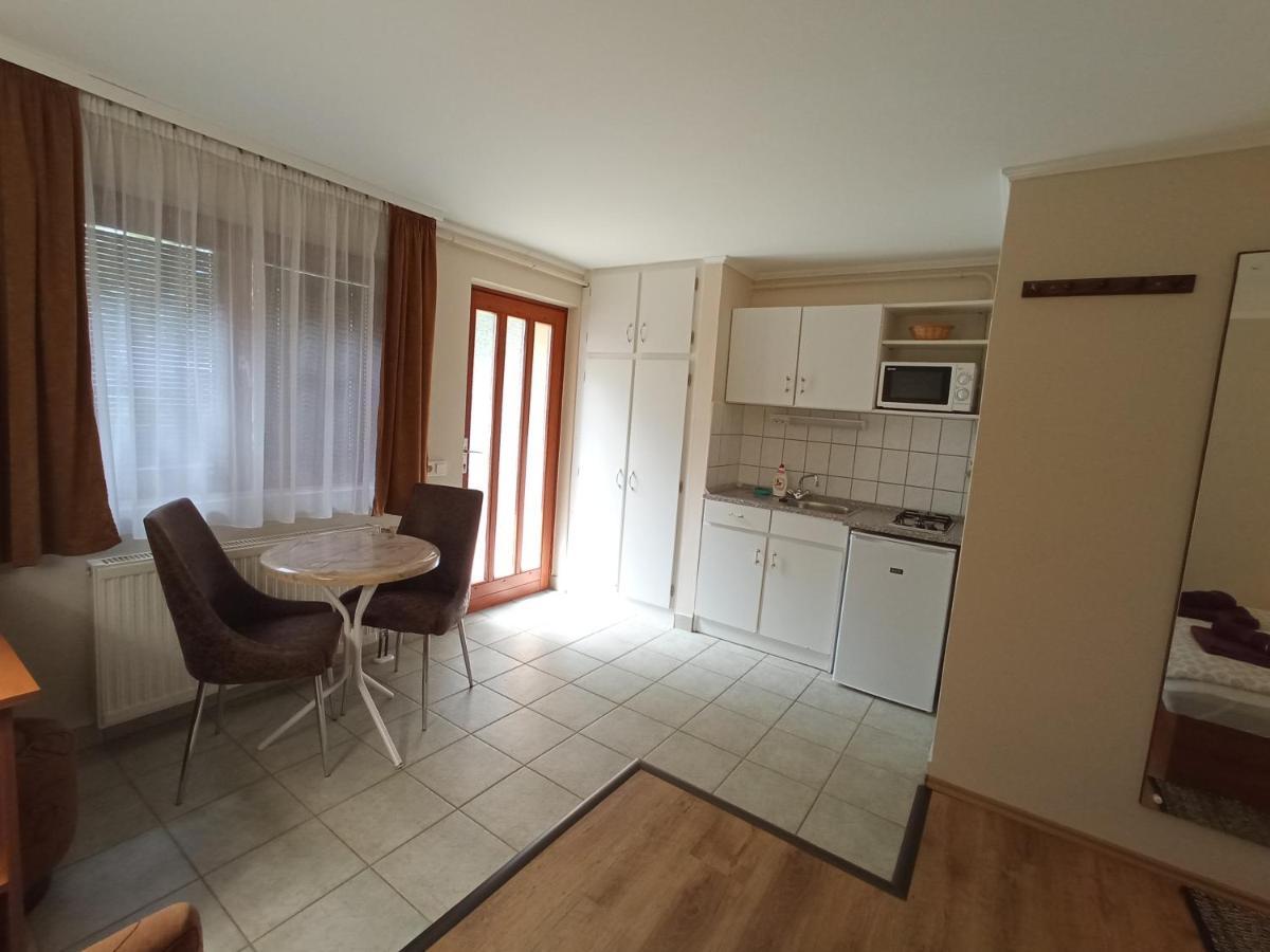 Markal Apartman Heviz Exterior photo