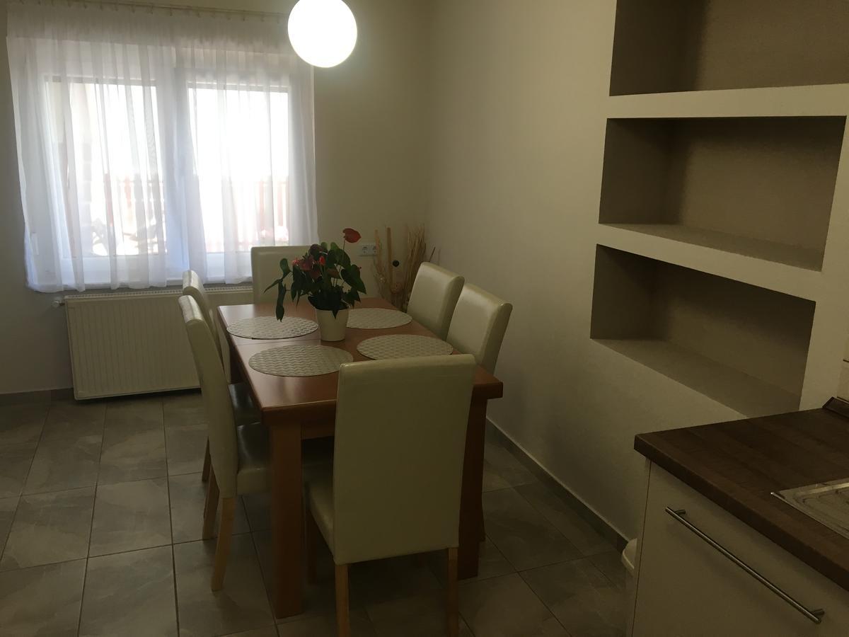 Markal Apartman Heviz Exterior photo