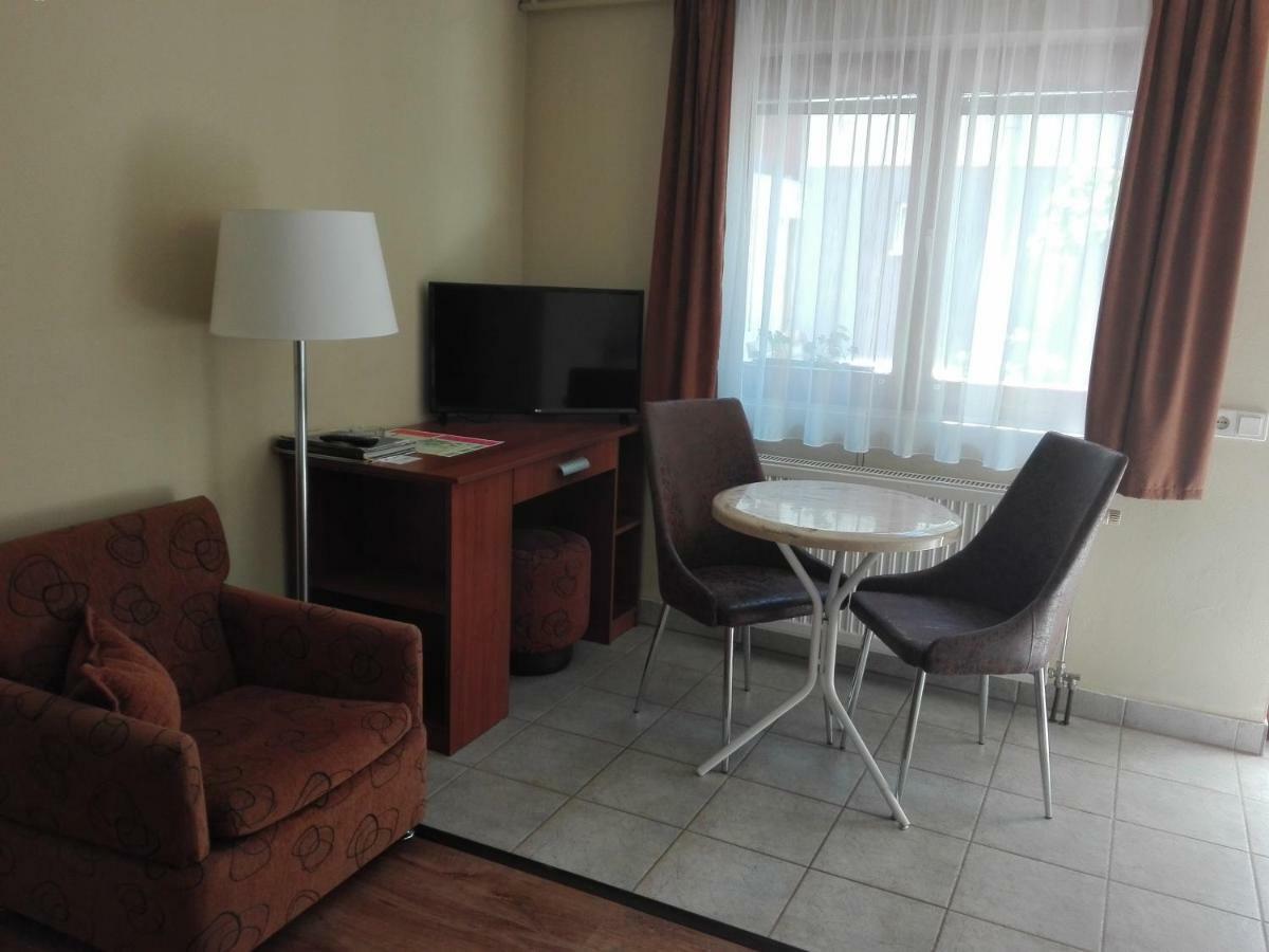 Markal Apartman Heviz Exterior photo