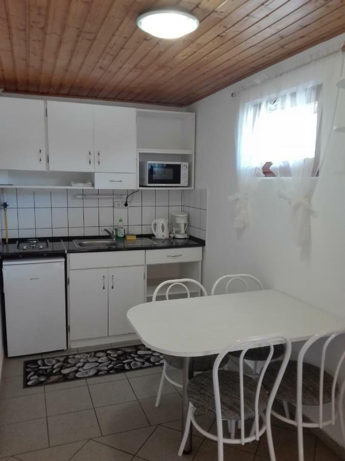 Markal Apartman Heviz Exterior photo